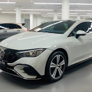 Mercedes Benz EQE 350 EV Car
