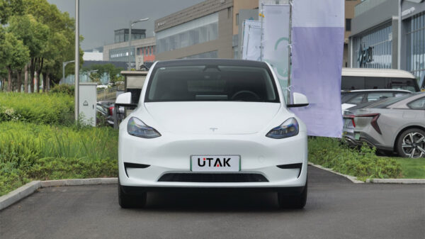 Tesla Model Y Electric Car SUV High Speed